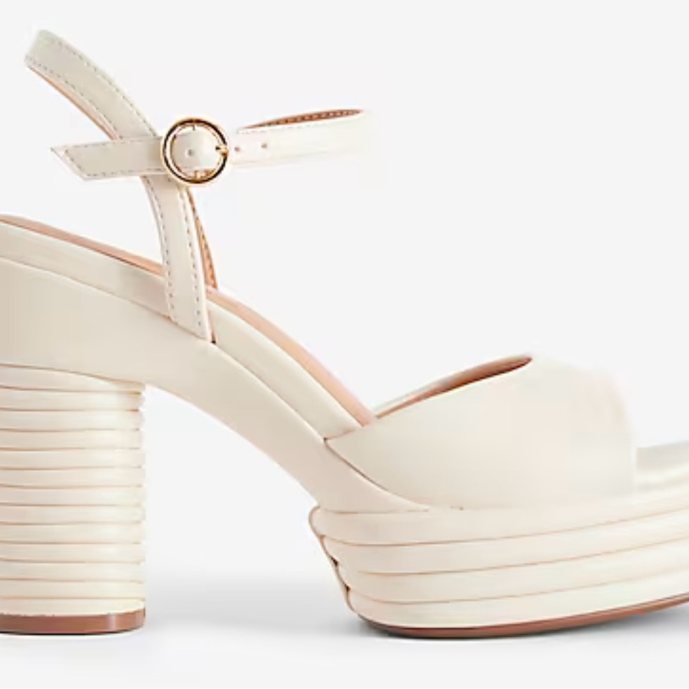 🤍 NWT Express Cream Platform Block Heel Sandals Size 10 No Box